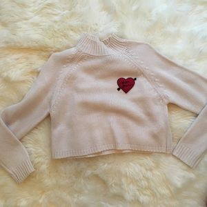 Cropped sweater with patch